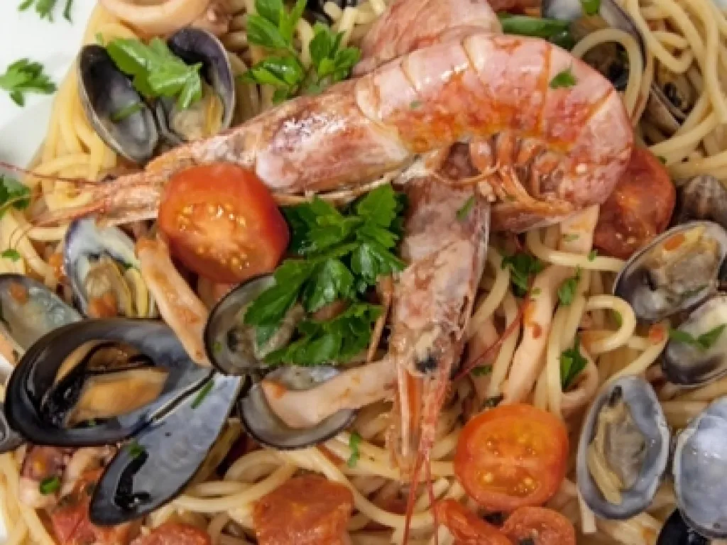 Cena A Base Di Pesce Per 10 Persone