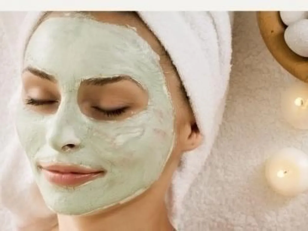 pulizia viso scrub e maschera